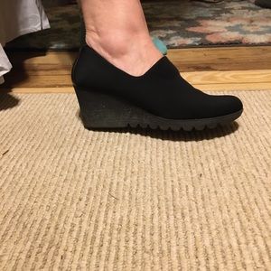 ***last chance*** make offer!!! Wedge shoes